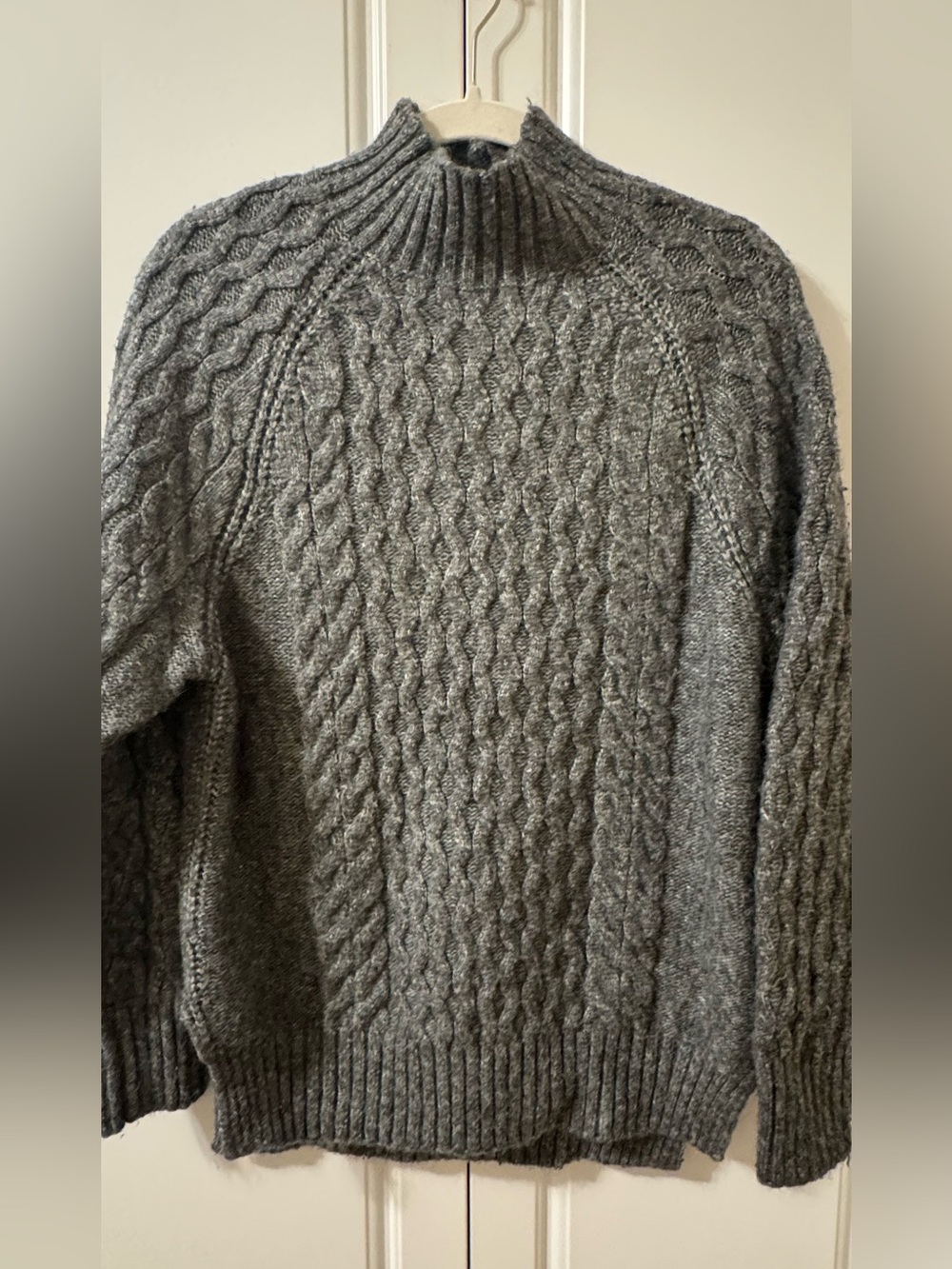 a new day Women’s Gray Cable Turtleneck Sweater Size Small